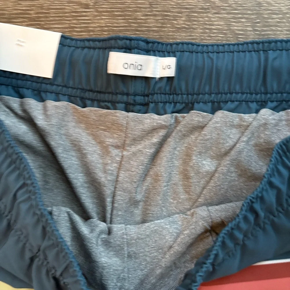 Onia Comfort Lined Swim Trunks 6” - NEW! Size Large